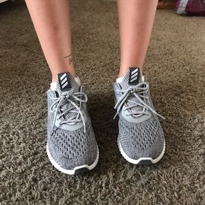 Adidas Alpha Bounce women’s running shoes
